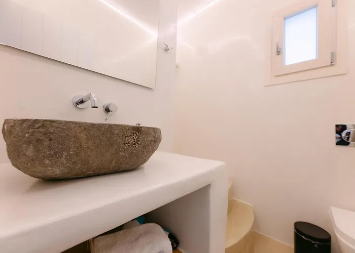 Βίλα Blue Zircon *