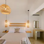 Villa Blue Zircon