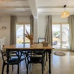 Villa Blue Zircon