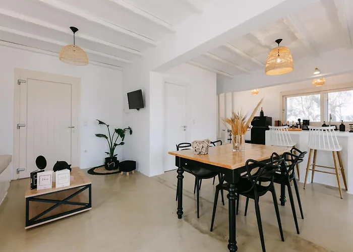 Blue Zircon فيلة