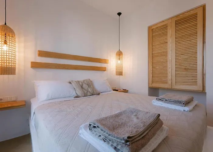 Blue Zircon فيلة