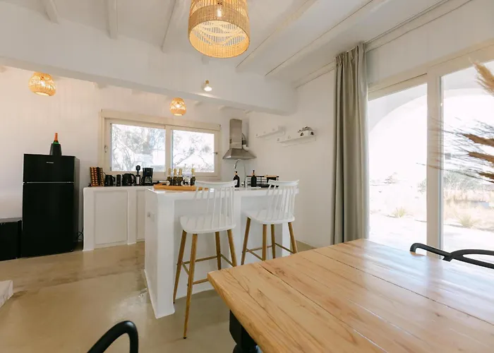 Blue Zircon فيلة