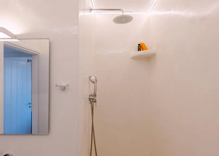 Blue Zircon ستيليدا